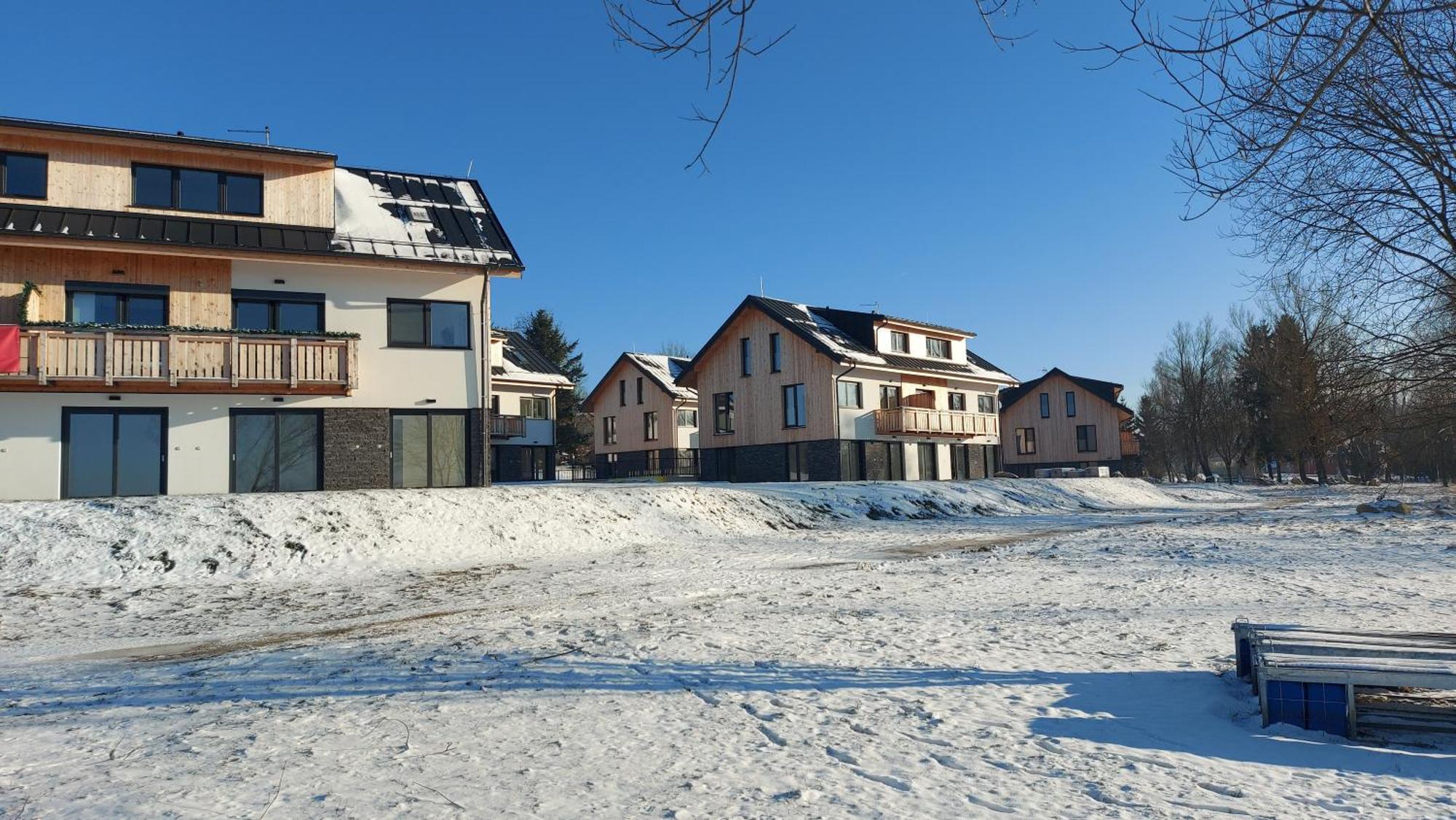 Lipno Apartments Bergmax, Ski Areal Lipno 16Min Dojezd - Resort Male Lipno S Terasou A Zahradkou, Parking Free Cerna v Posumavi Exterior photo